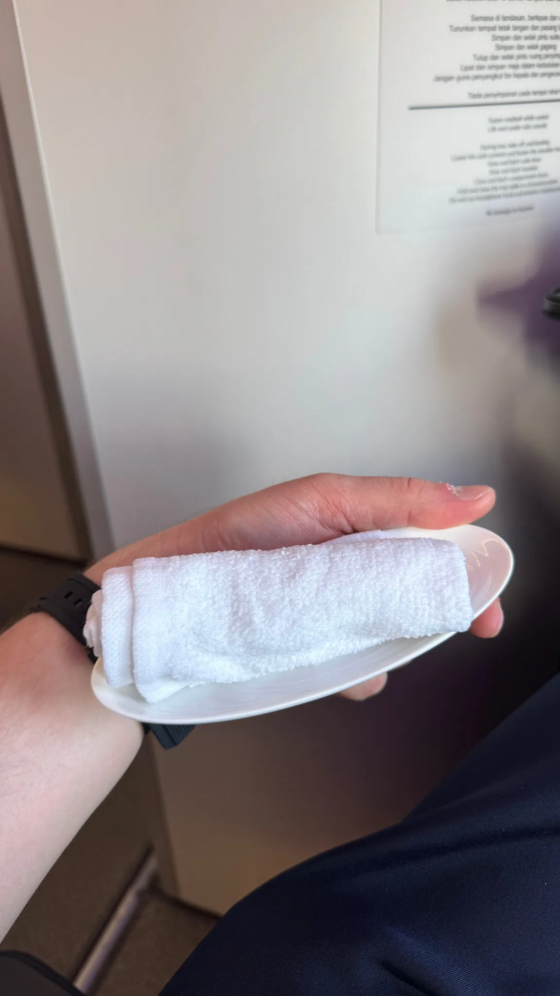 A neatly rolled hot towel during the welcome.