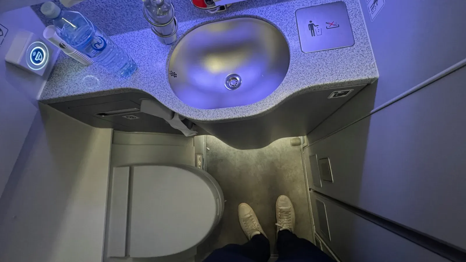 The Business Class lavatory: clean every time I went in.